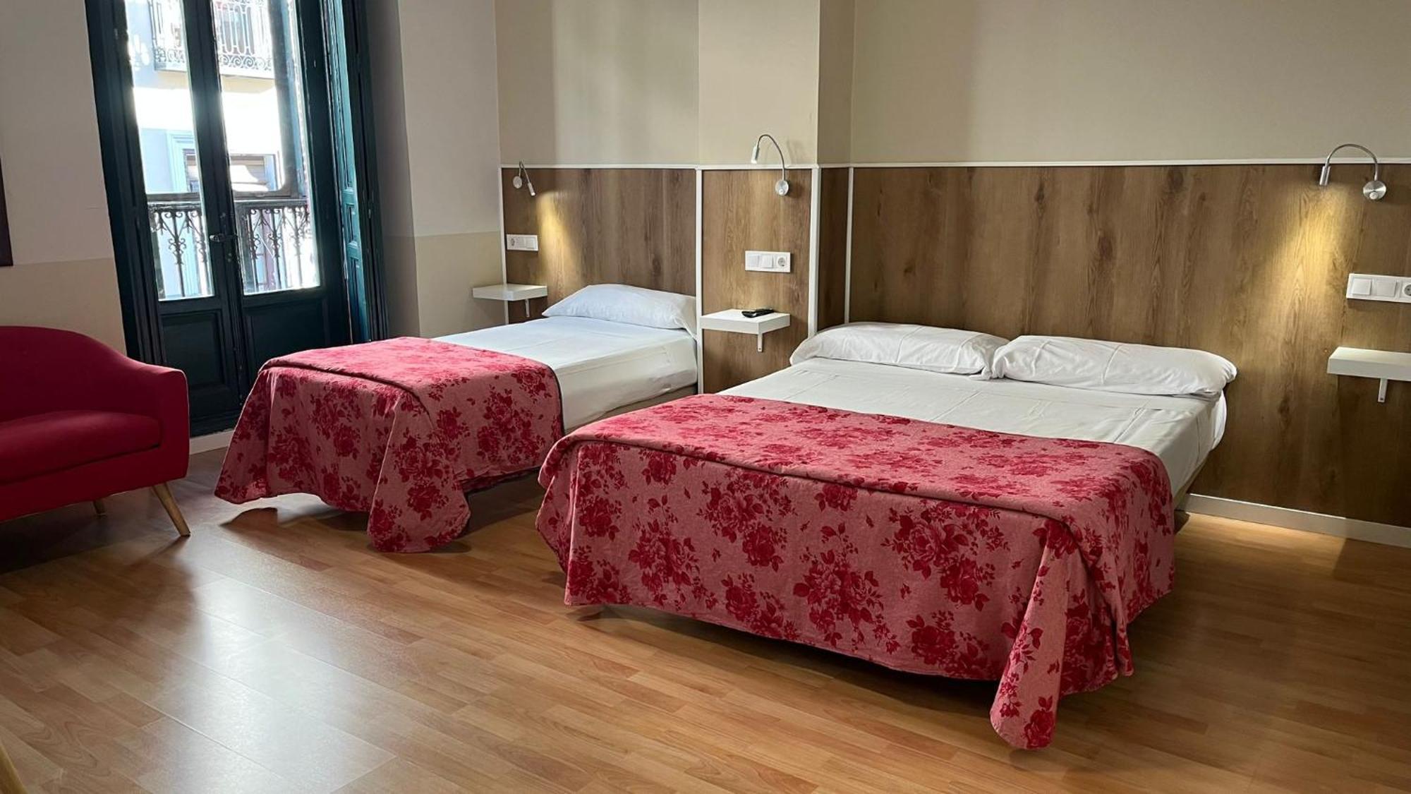 Apartamentos Mayor Centro Madrid Luaran gambar