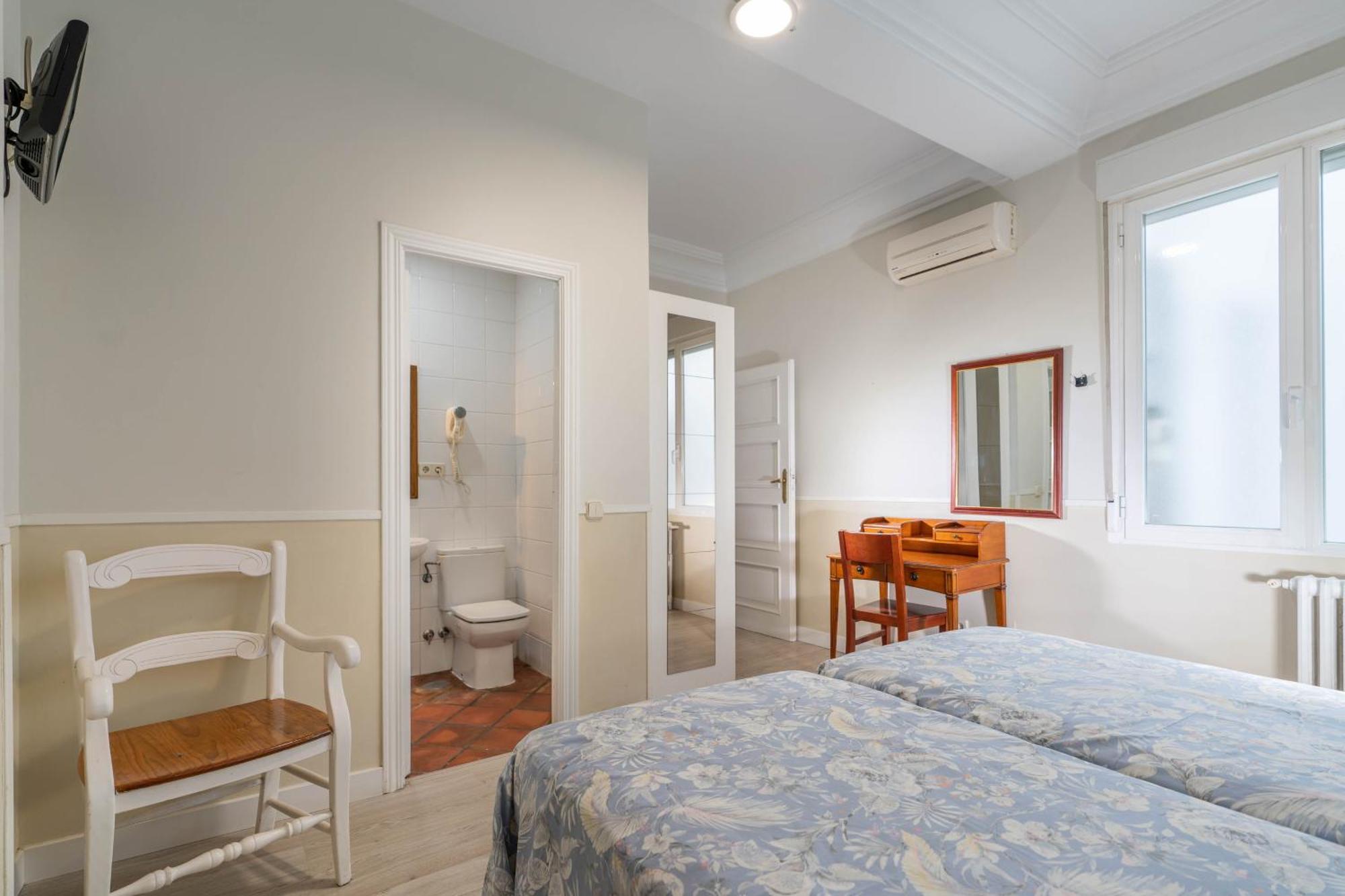 Apartamentos Mayor Centro Madrid Luaran gambar