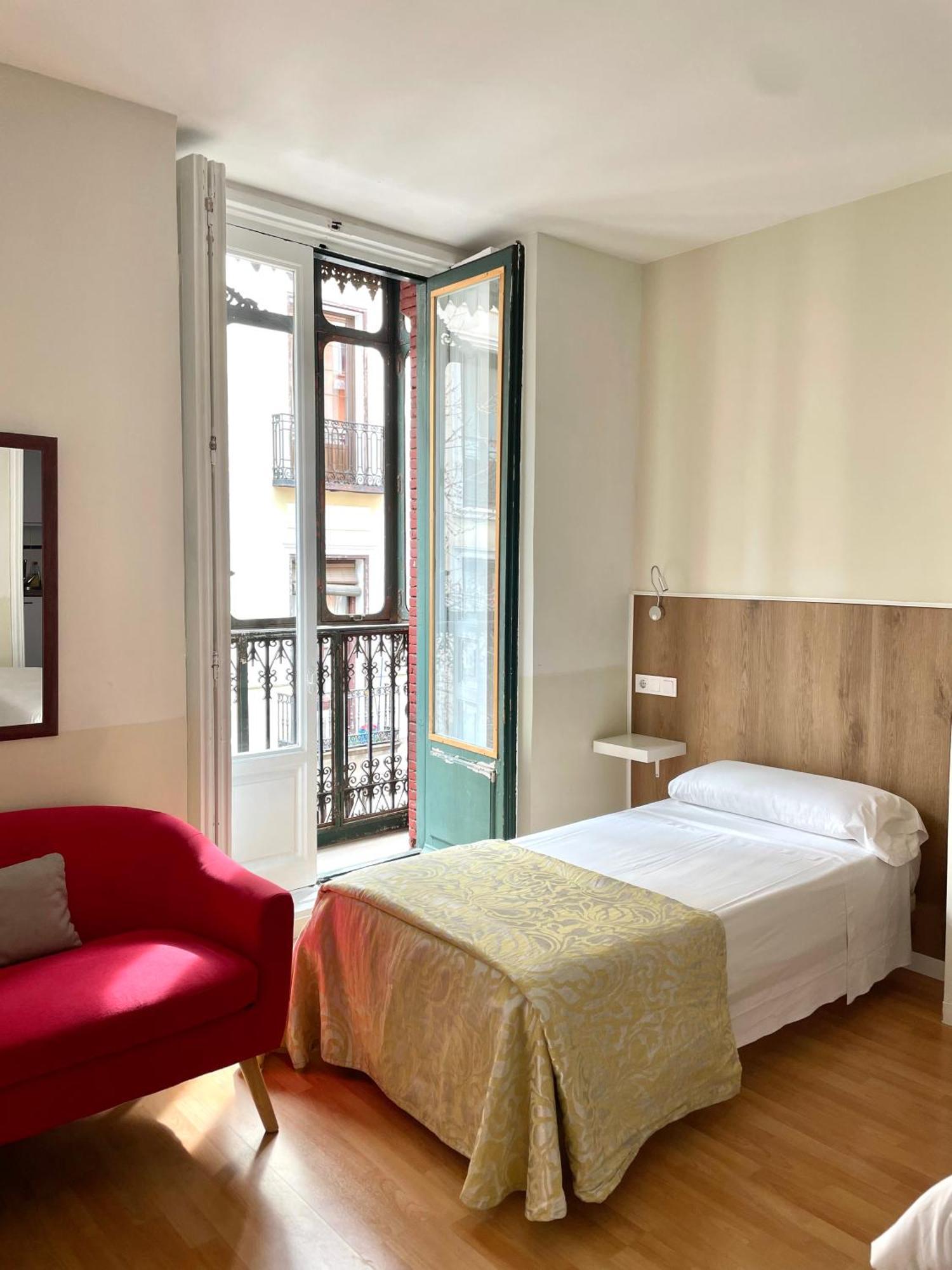 Apartamentos Mayor Centro Madrid Luaran gambar